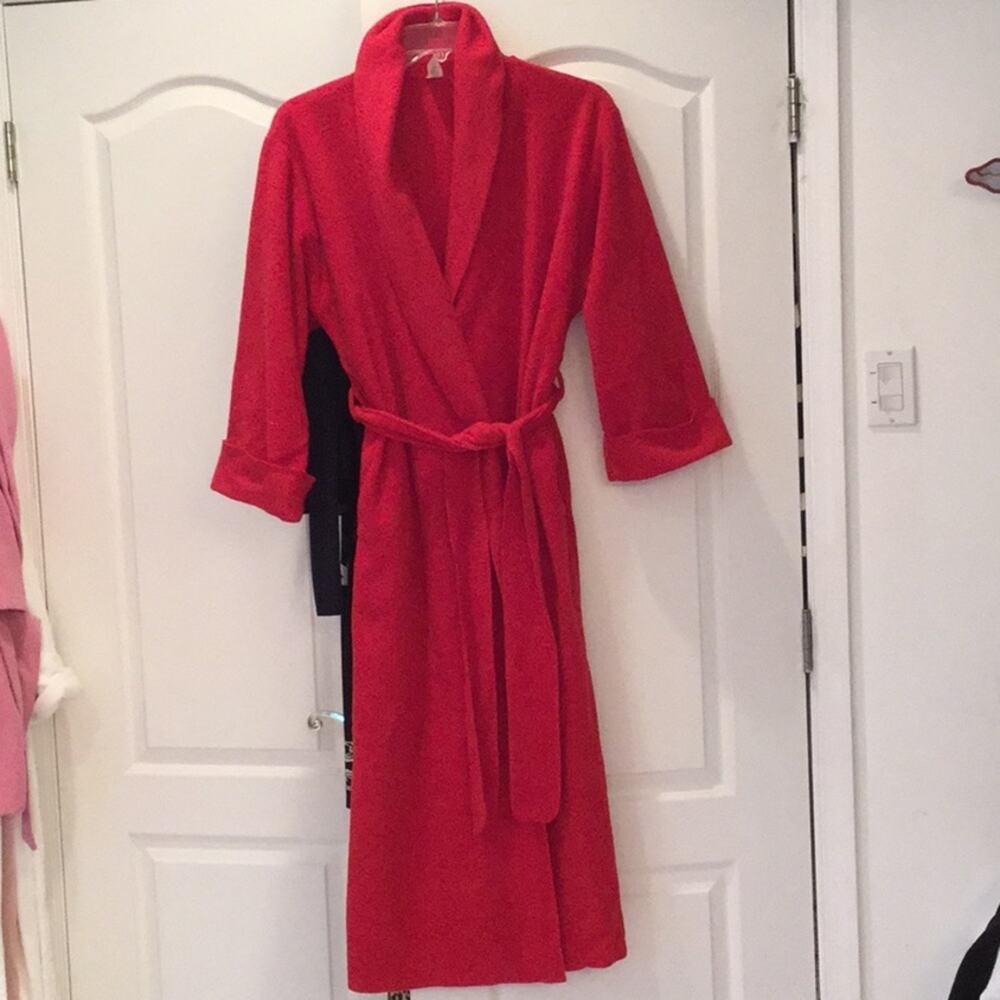 Natori S bright red fleece robe NWT perfect